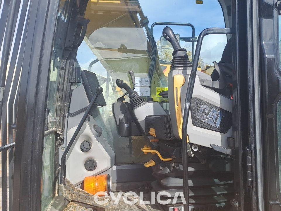 Ровокопачи-гасеничари 315 NG YDE00433 - 9