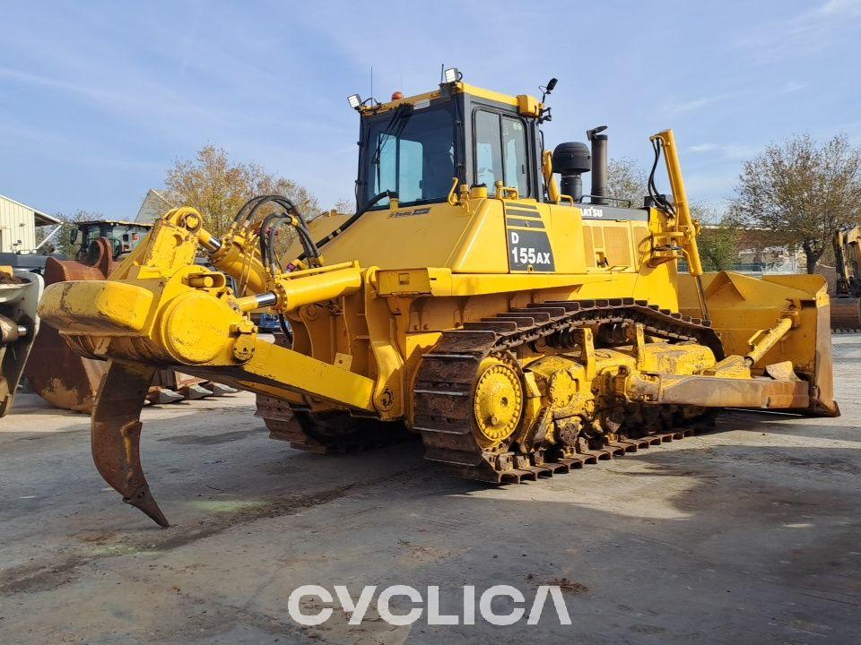 Buldozere dhe Traktorë me zinxhirë D155 80751 - 6