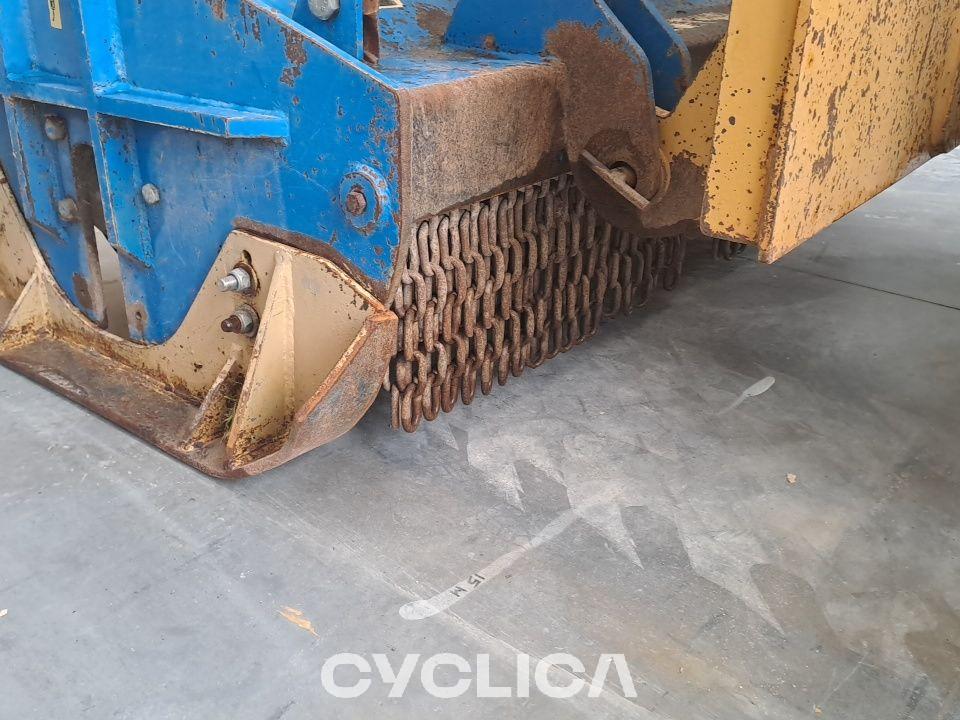 Bulldozers e tratores de rastos  D4K2 KM207222 - 11