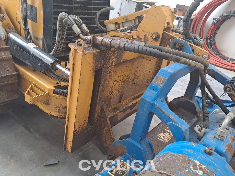 Bulldozers e tratores de rastos  D4K2 KM207222 - 15