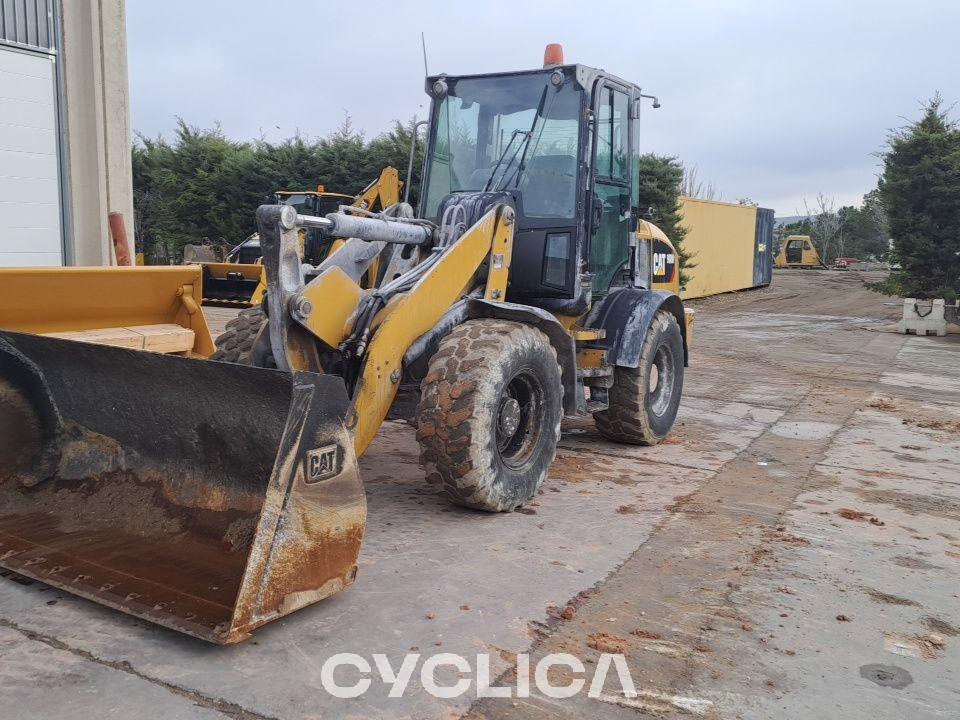 Pás Carregadoras de Rodas 908M K5800770 - 3