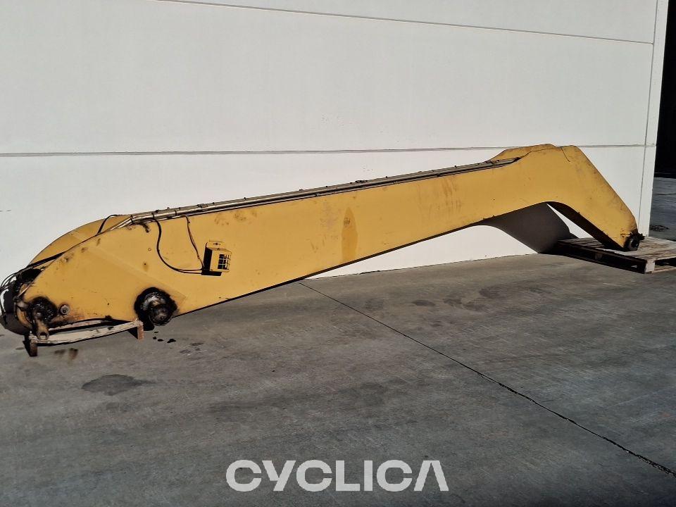 Pelles sur pneus MH3026 FB900369 - 10