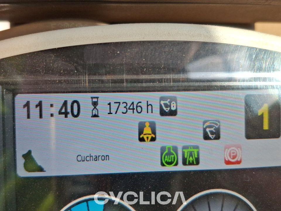 Pelles sur pneus MH3026 FB900369 - 9