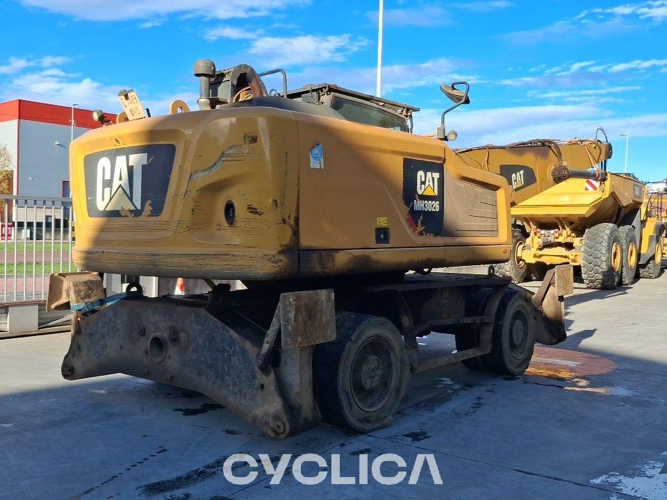 Pelles sur pneus MH3026 FB900369 - 5