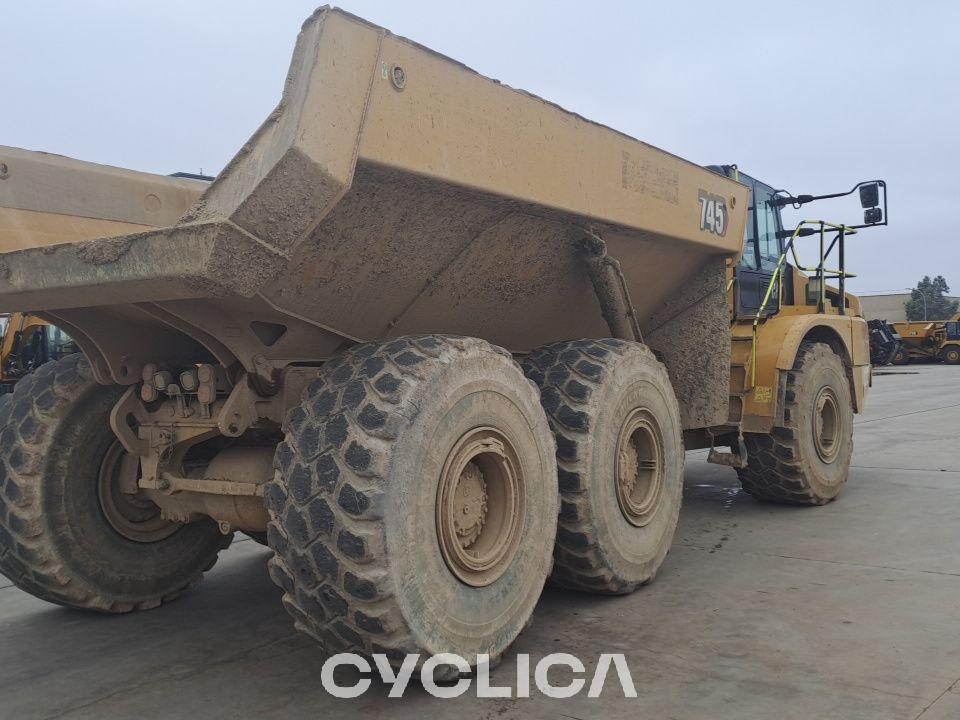Dumper e autoarticolati  745 3T602819 - 6