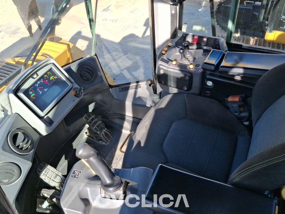 Utovarivači  972M R1Z00952 - 9