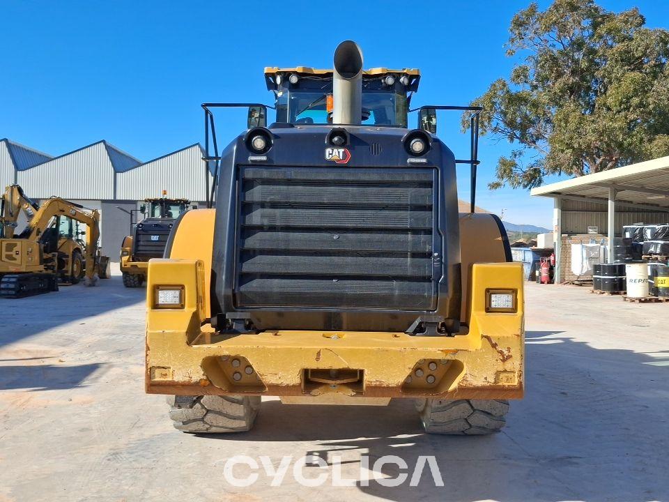 Utovarivači  972M R1Z00952 - 8