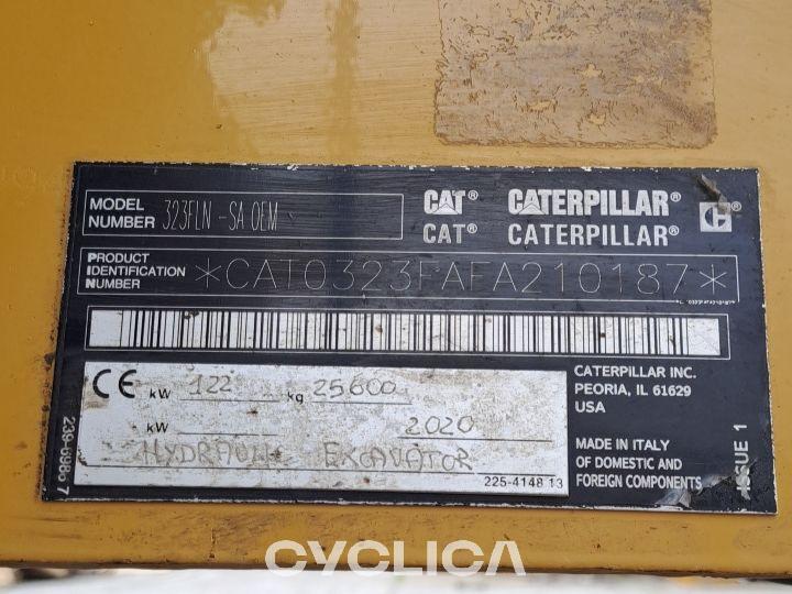 Bageri gusjeničari  323F SA FA210187 - 6