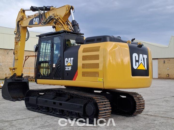 Bageri gusjeničari  323F SA FA210187 - 4