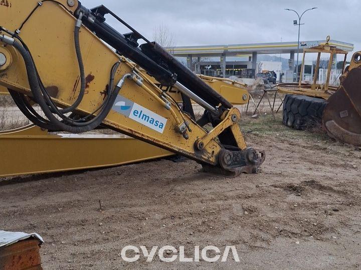 Bagri goseničarji  330DL UHD THJ00366 - 16