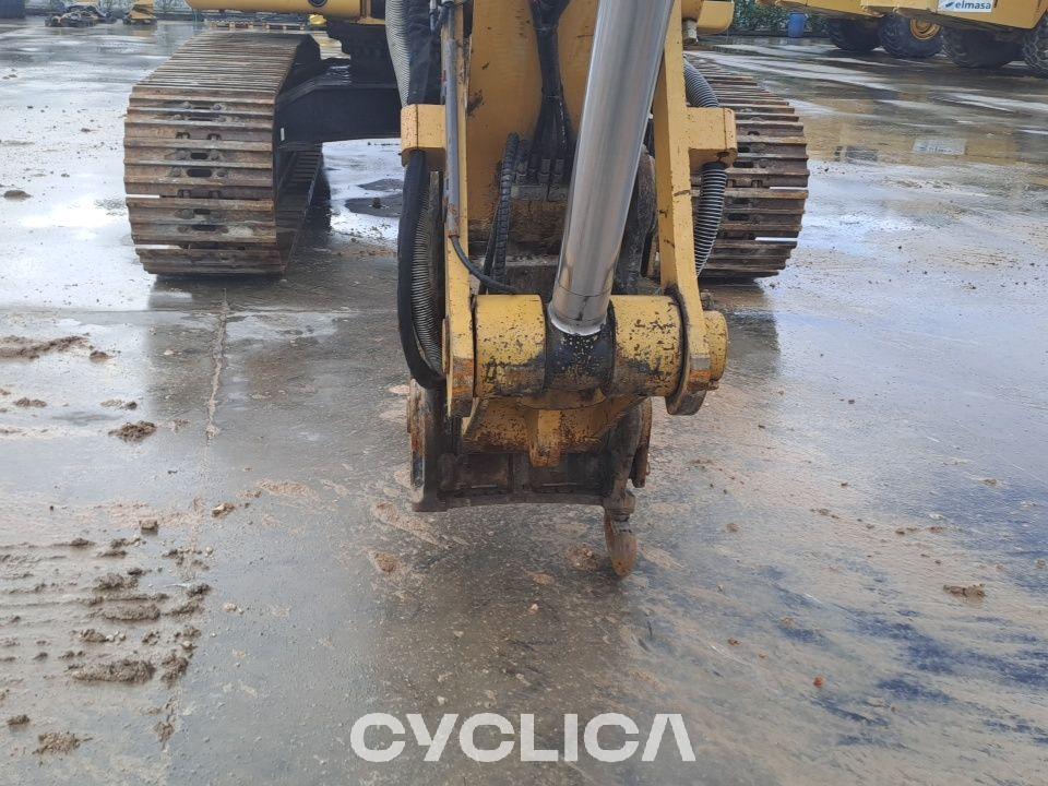 Pelles sur chenilles  330GC NDH00181 - 15