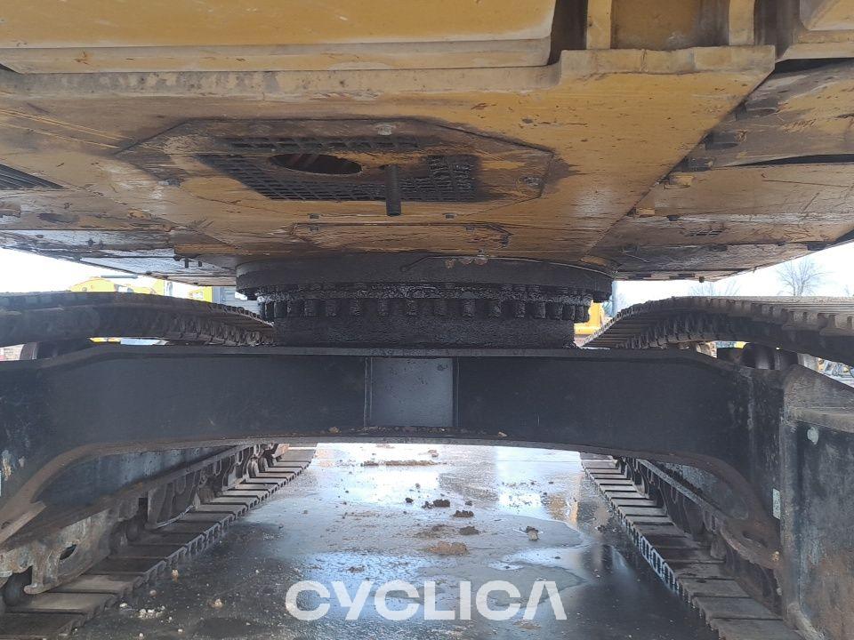 Pelles sur chenilles  330GC NDH00181 - 20