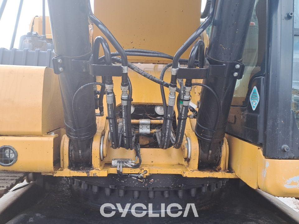 Pelles sur chenilles  330GC NDH00181 - 29