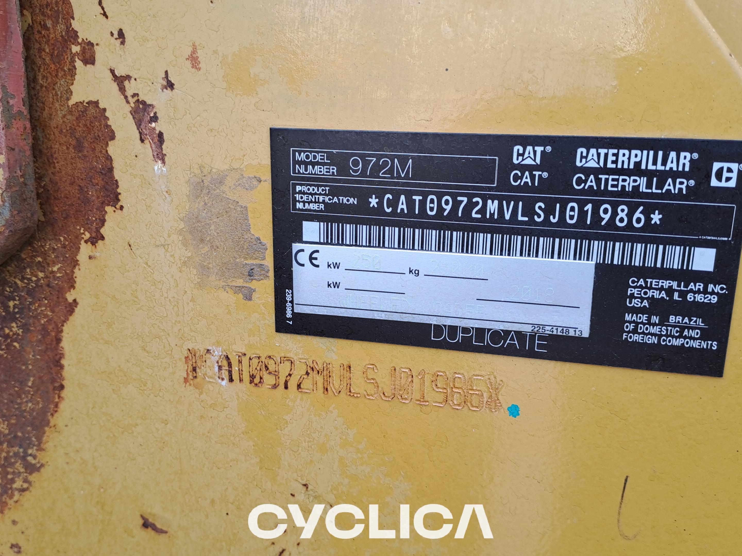 Wheel loaders  972M LSJ01986 - 8