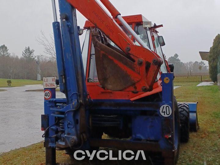 Retroescavadoras e retroescavadoras  428 6TC03292 - 6