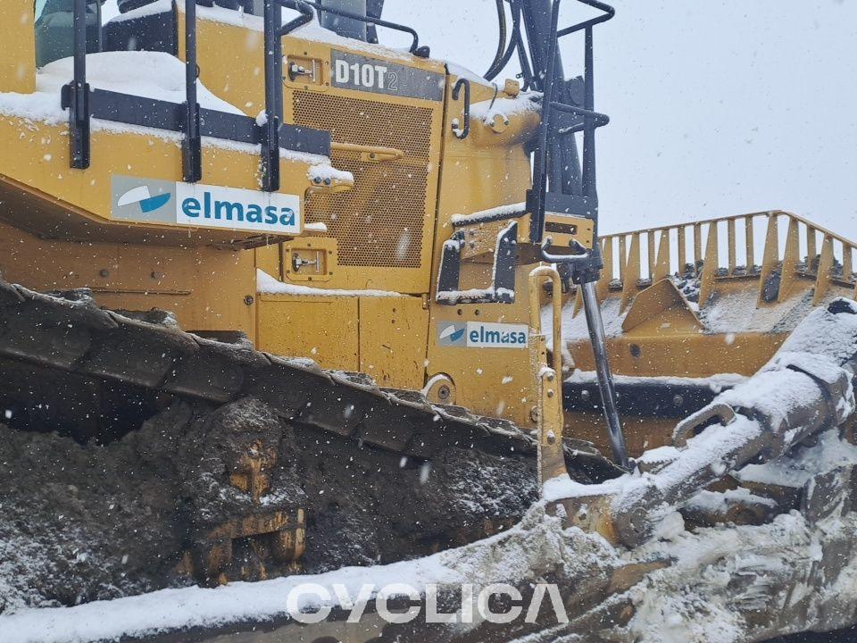 Buldozere dhe Traktorë me zinxhirë  D10T JJW00626 - 14