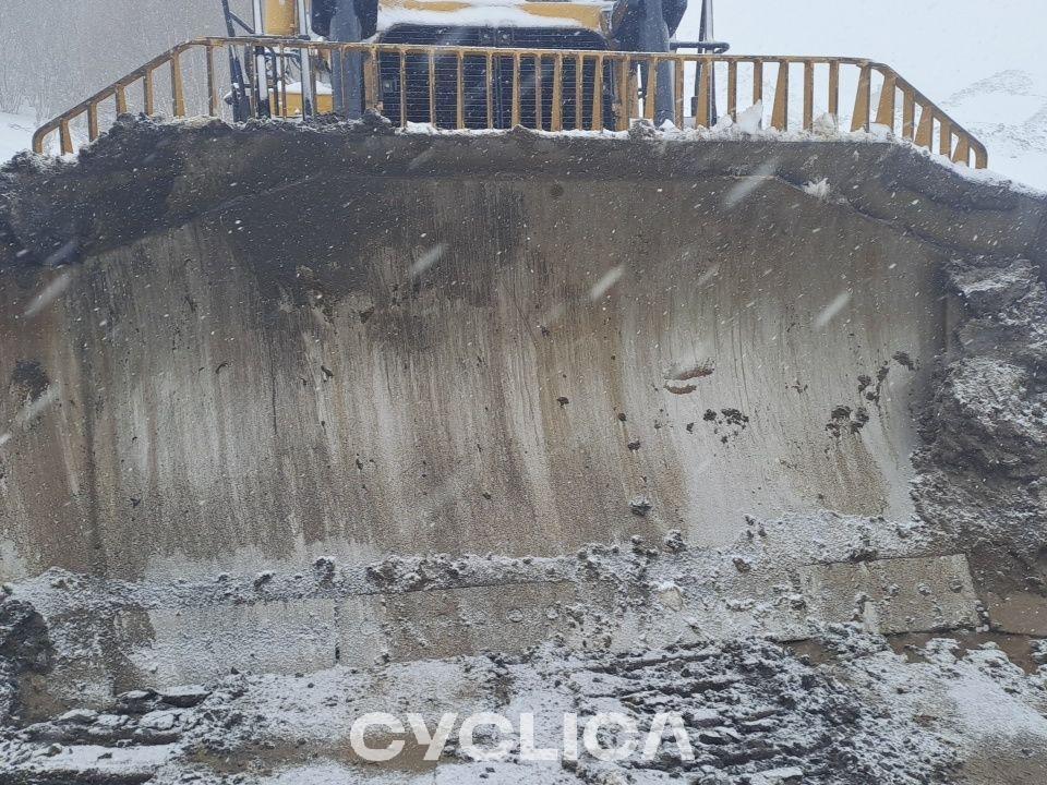 Buldozere dhe Traktorë me zinxhirë  D10T JJW00626 - 17