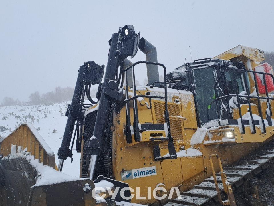 Buldozere dhe Traktorë me zinxhirë  D10T JJW00626 - 20