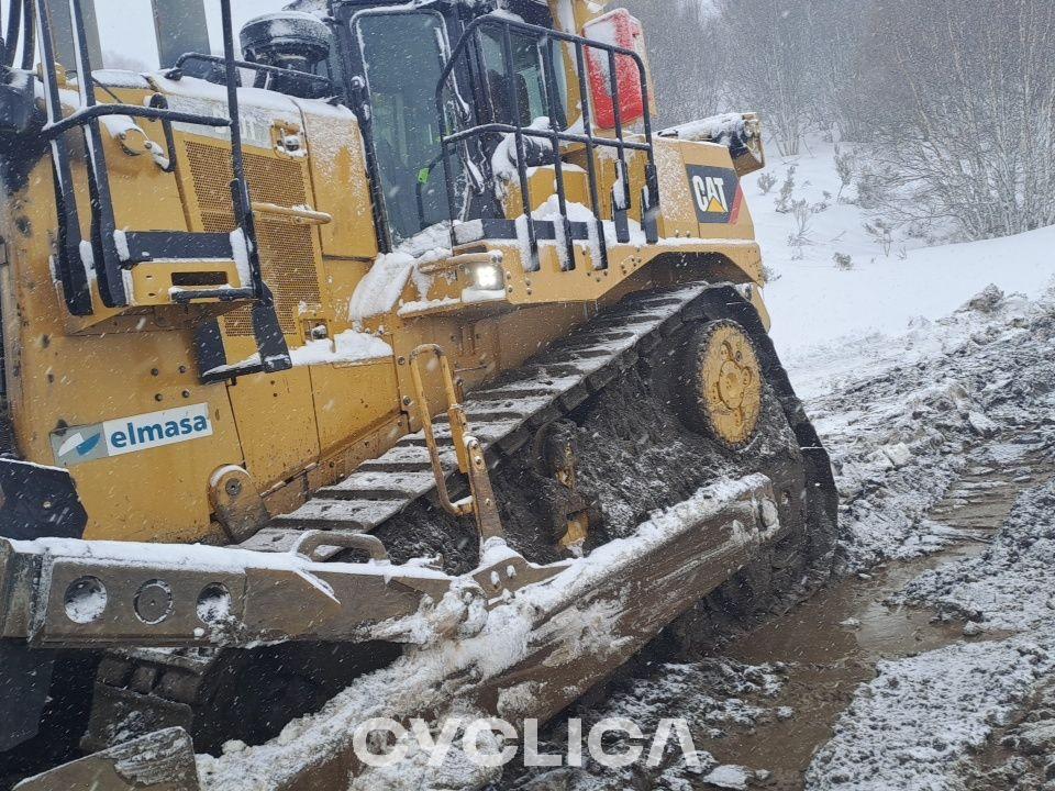 Buldozere dhe Traktorë me zinxhirë  D10T JJW00626 - 21