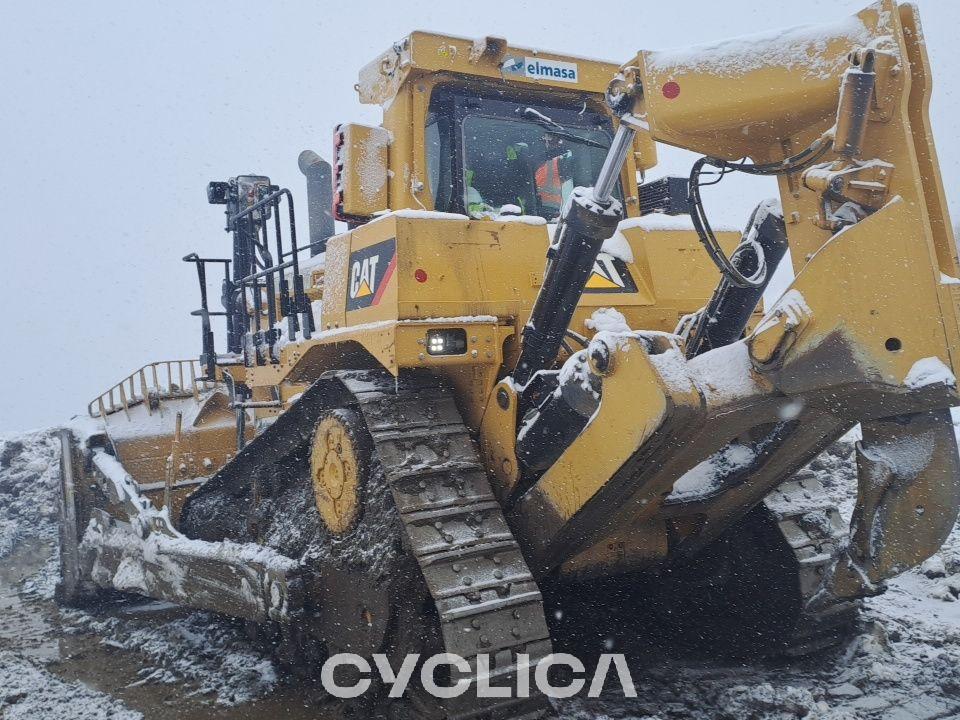 Buldozere dhe Traktorë me zinxhirë  D10T JJW00626 - 5