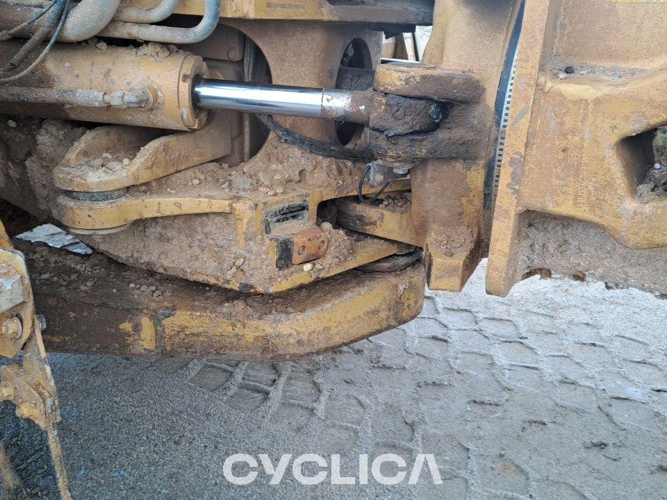 Dumpera dhe kamionë të artikuluar  740B T4R00594 - 11