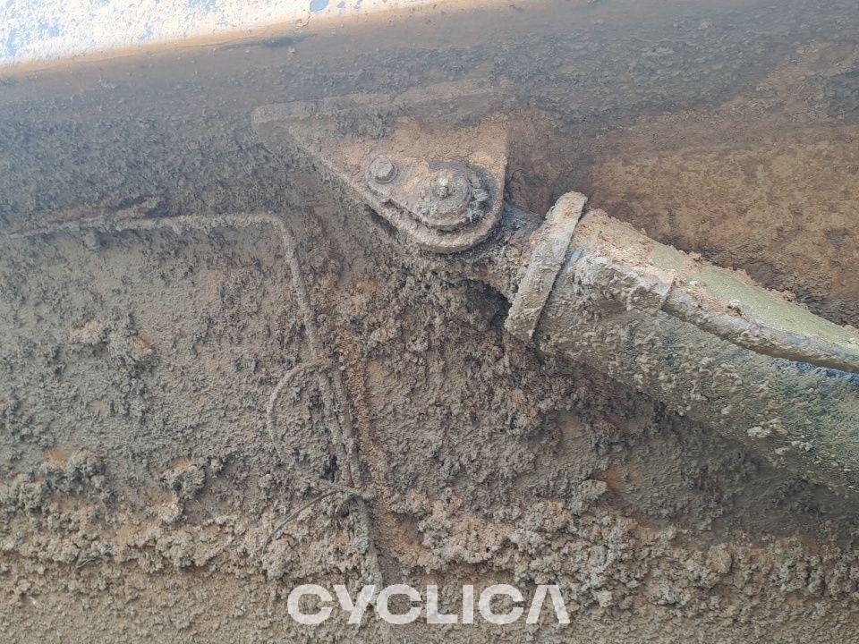 Dumpera dhe kamionë të artikuluar  740B T4R00594 - 25