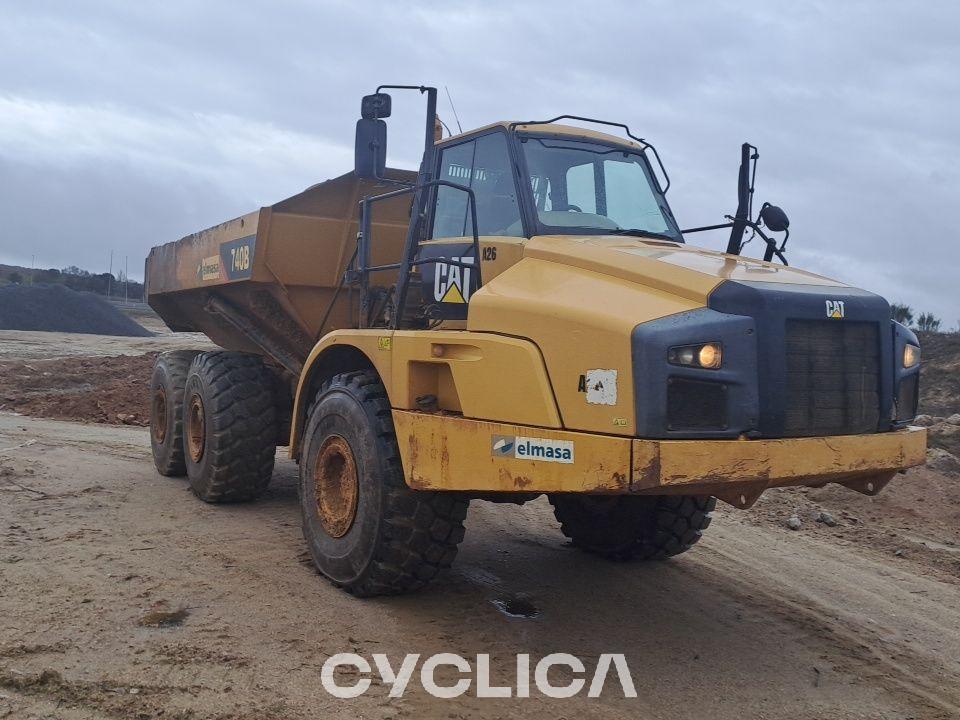 Dumpera dhe kamionë të artikuluar  740B T4R00594 - 4