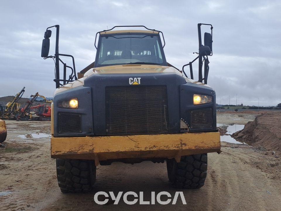 Dumpera dhe kamionë të artikuluar  740B T4R00594 - 8