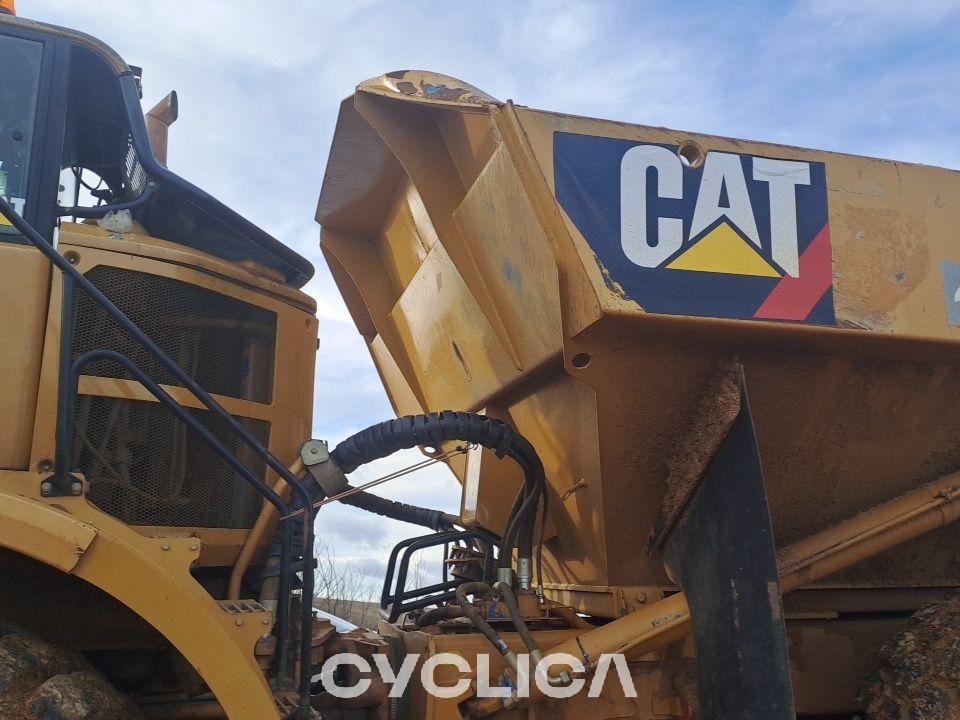 Dumpera dhe kamionë të artikuluar  740B T4R00918 - 26