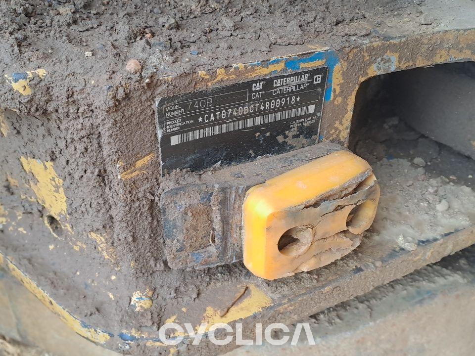 Dumpera dhe kamionë të artikuluar  740B T4R00918 - 7