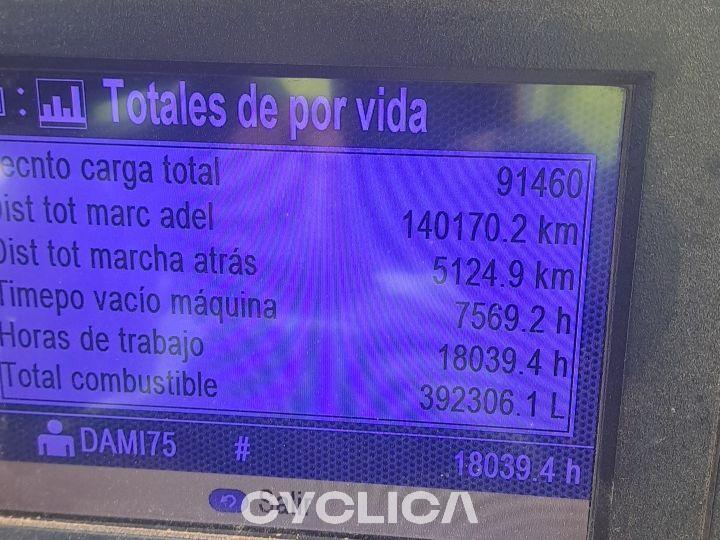 Dumpera dhe kamionë të artikuluar  740B T4R02263 - 17