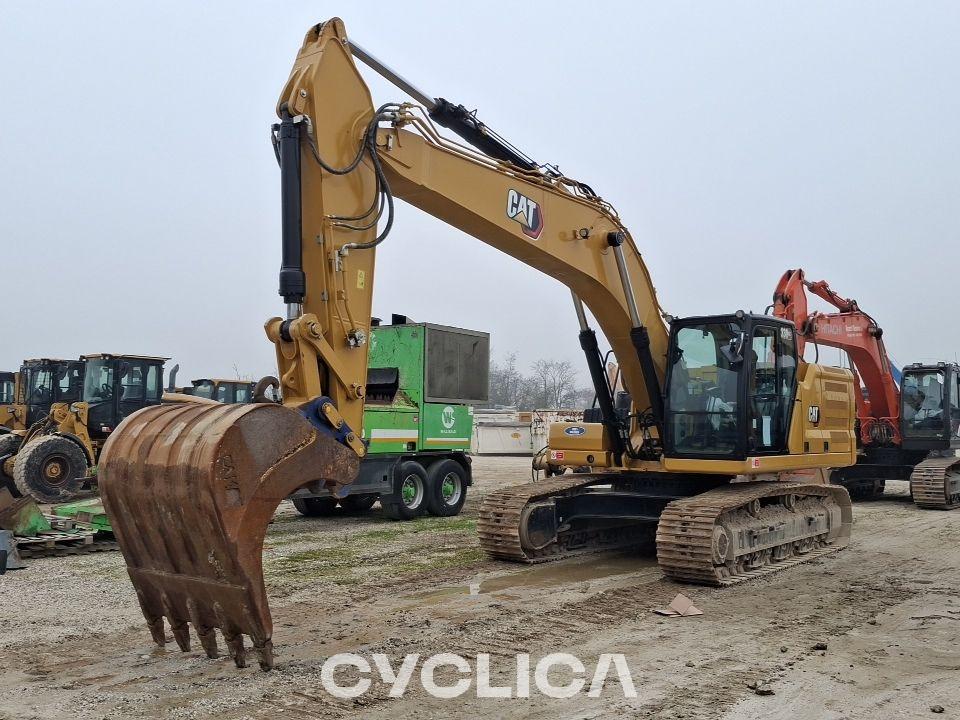 Bageri guseničari 330 GC TML10017 - 2