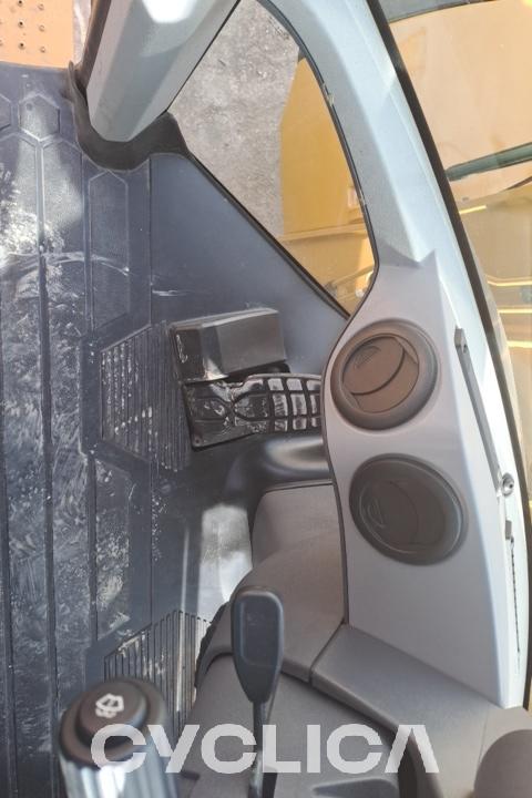 Chargeuses sur pneus  938M J3R07000 - 14