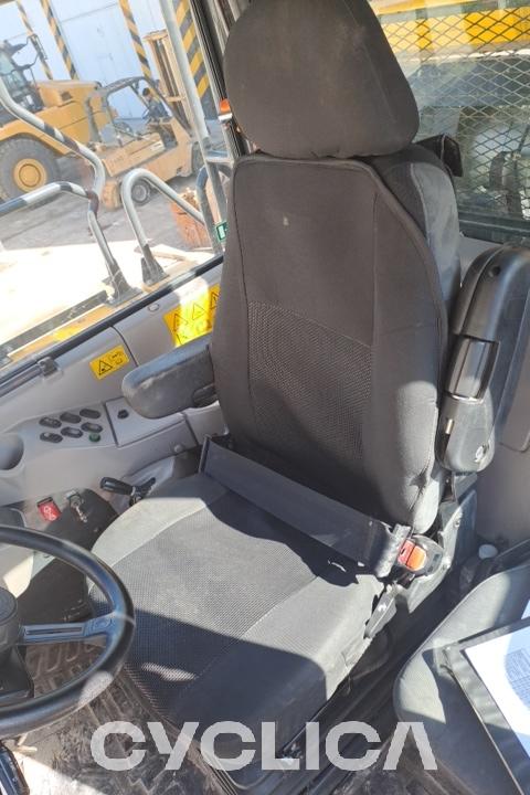 Dumpers and articulated trucks  HM400-2 20144 - 12