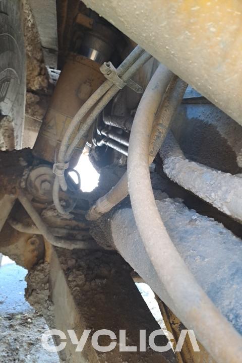 Dumpera dhe kamionë të artikuluar  740 B1P02780 - 27