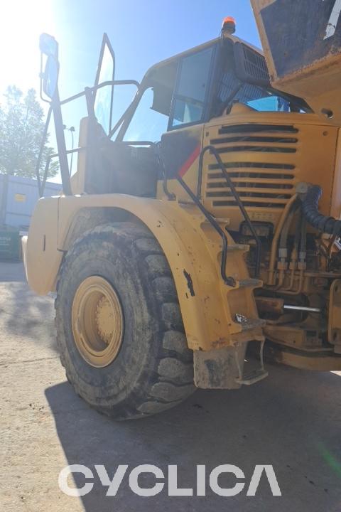 Dumpera dhe kamionë të artikuluar  740 B1P02236 - 24