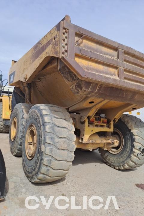 Dumpers and articulated trucks  740 B1P01369 - 29