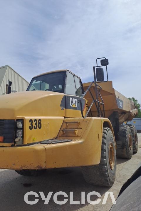 Dumpers and articulated trucks  740 B1P01369 - 3