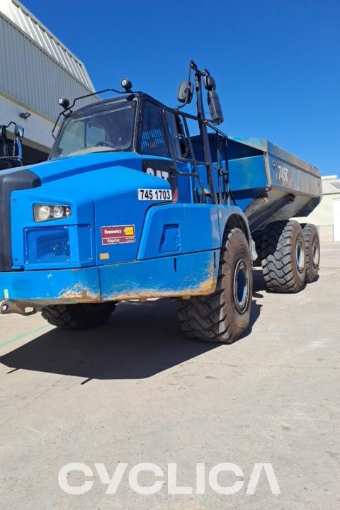 Dumpers and articulated trucks  745C TFK01434 - 3