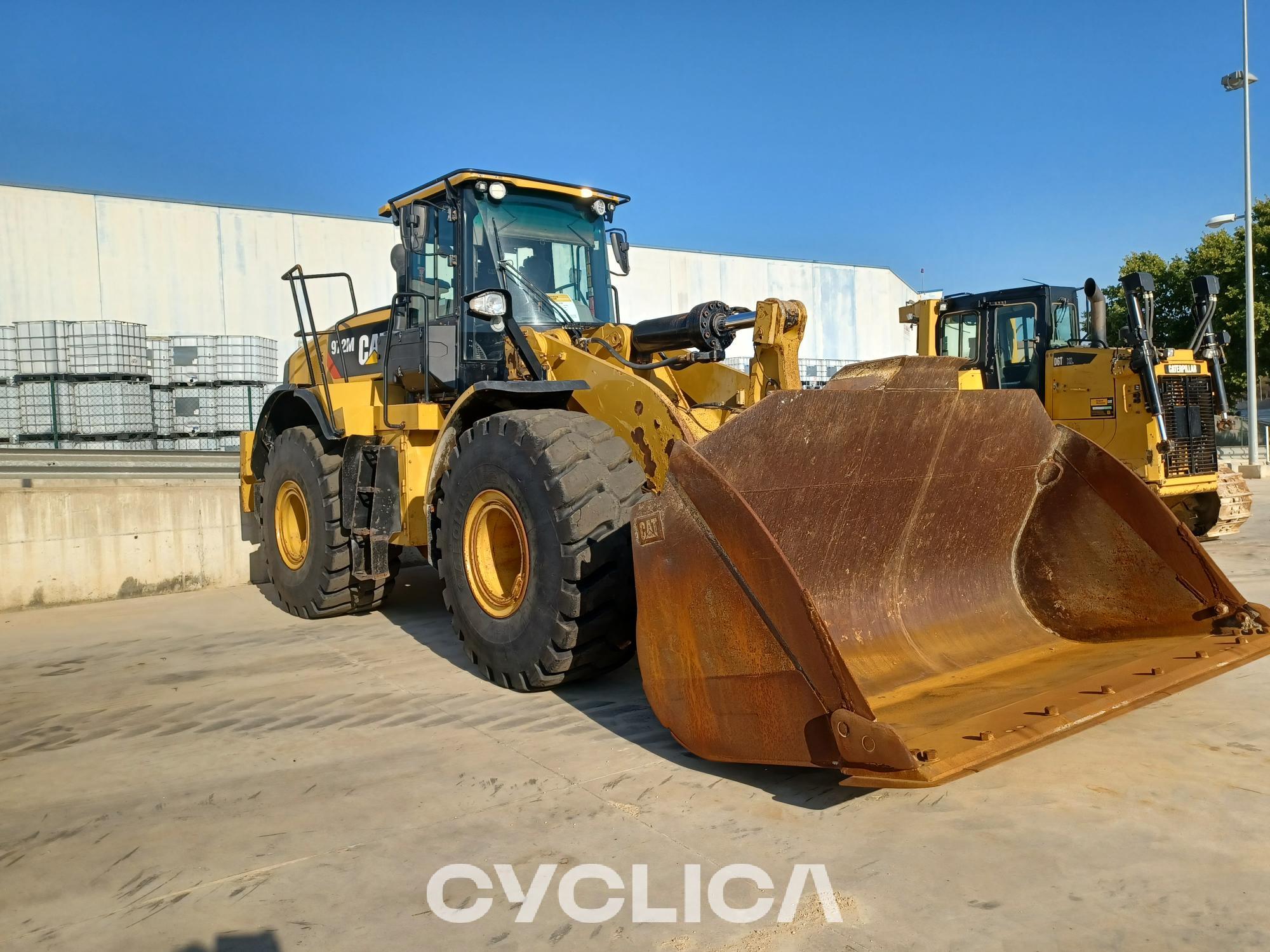 Wheel loaders  972M LSJ01986 - 4