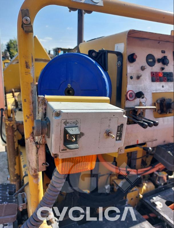Pavimentación  AP255E D8A00102 - 15