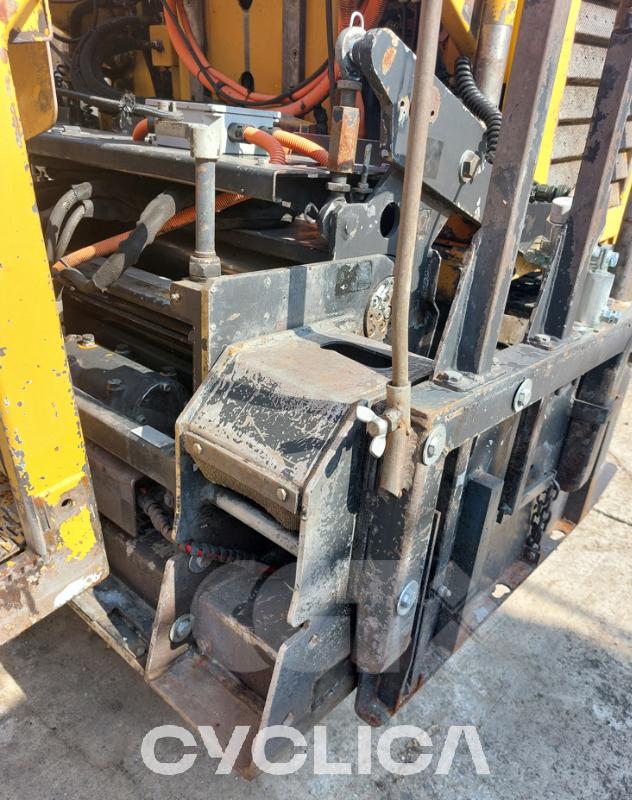 Pavimentación  AP255E D8A00102 - 12