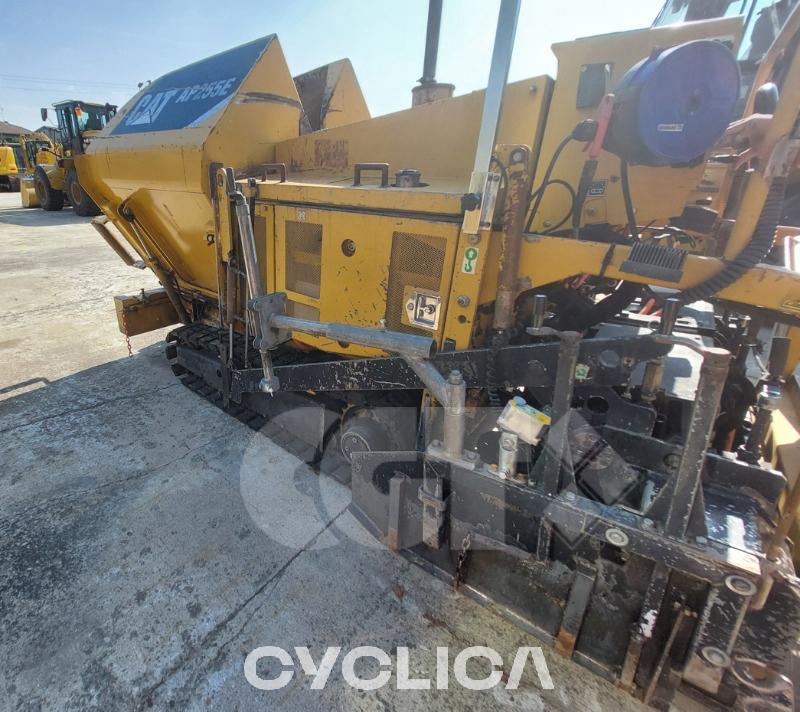 Pavimentación  AP255E D8A00102 - 2