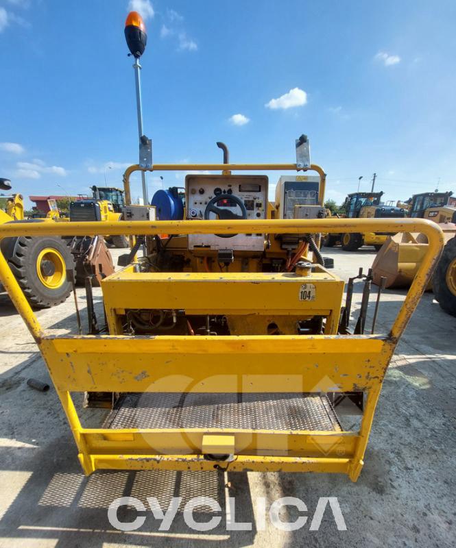 Pavimentación  AP255E D8A00102 - 24