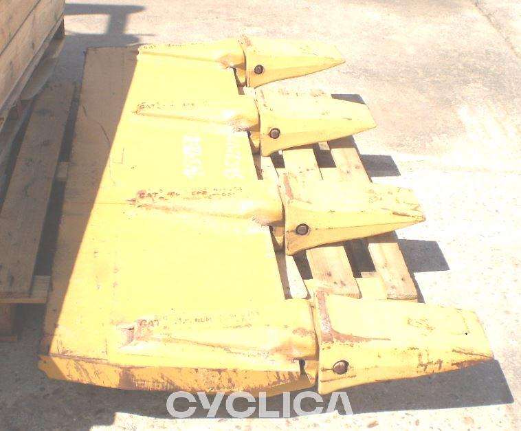 Delovni priključki  PIEZAS US 1439858U - 1