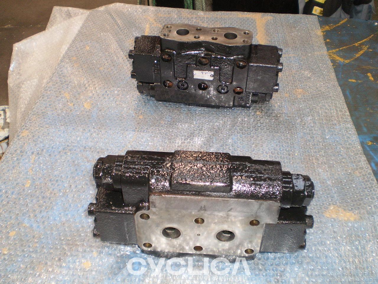 Hidraulički  325DLNIM 2042819U - 1