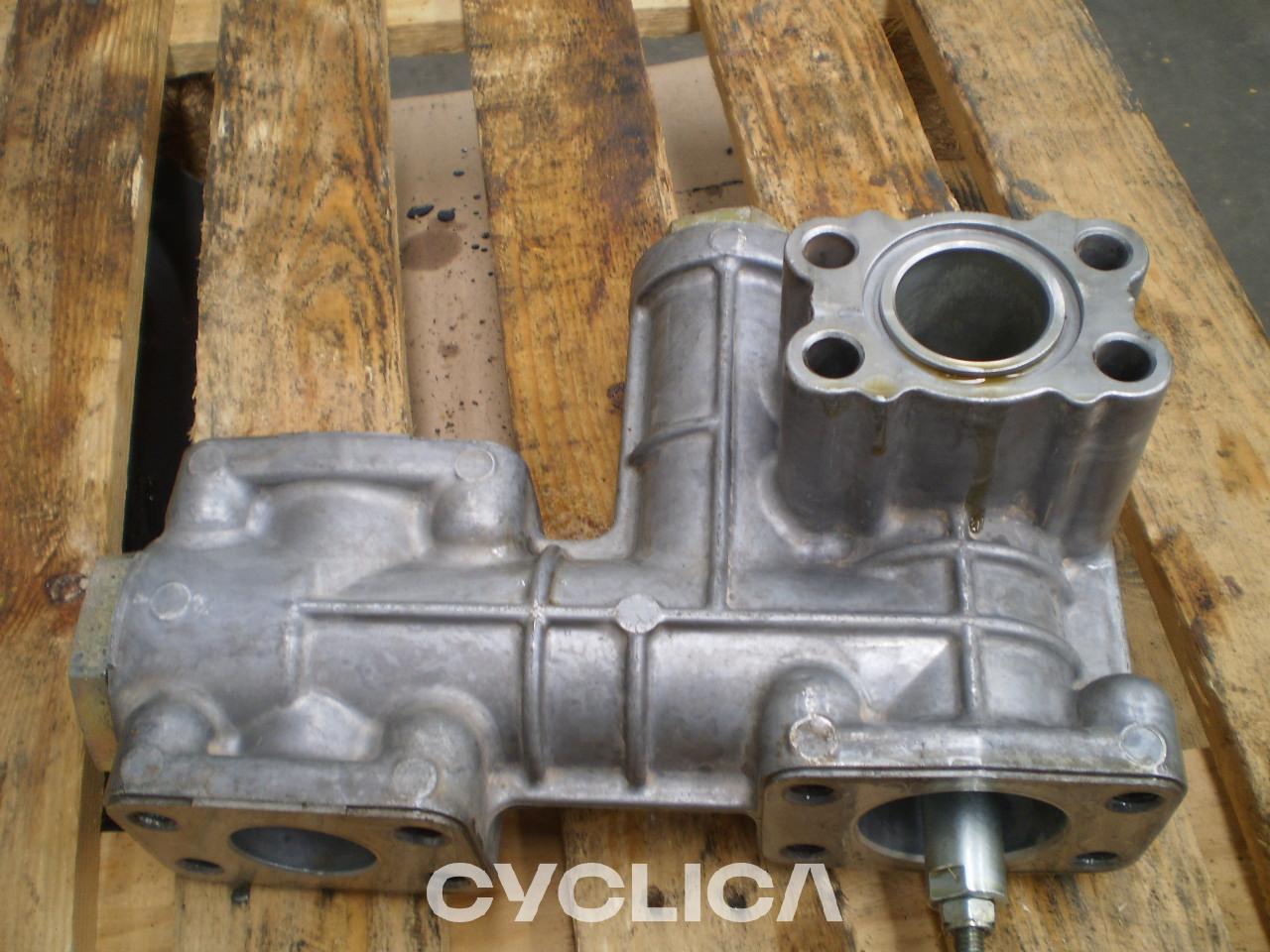 Hidraulični  319CLNIM 1734672U - 2