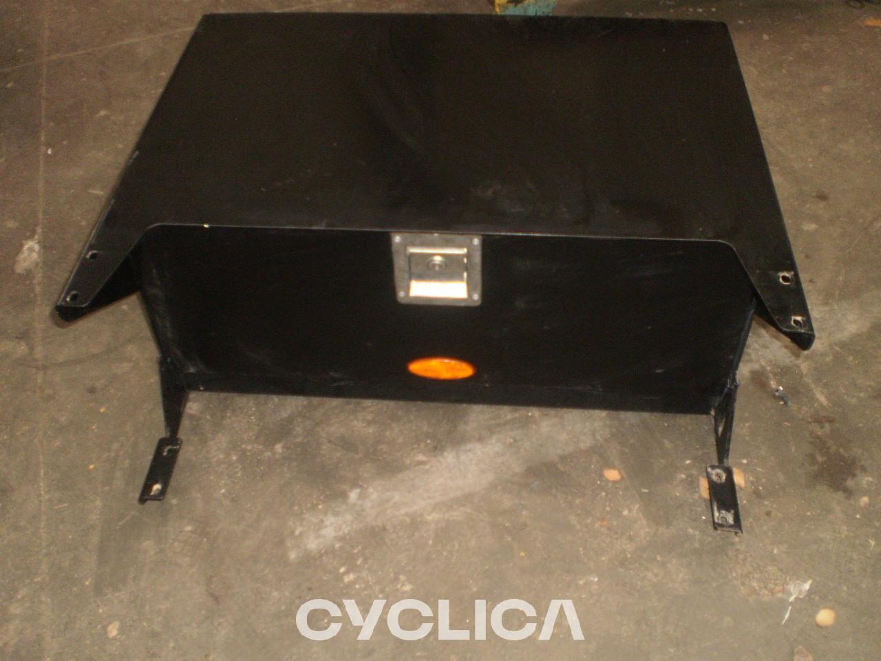 Drugi  M320F 4178264U - 1