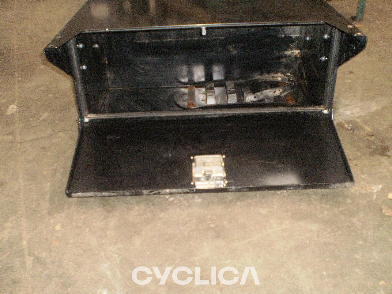 Drugi  M320F 4178264U - 2