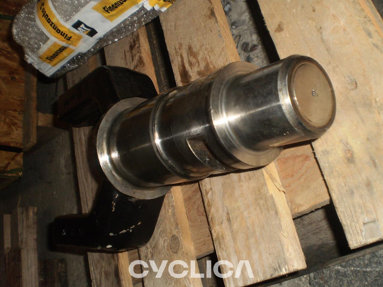 Drugi deli  D6T 2995344U - 2